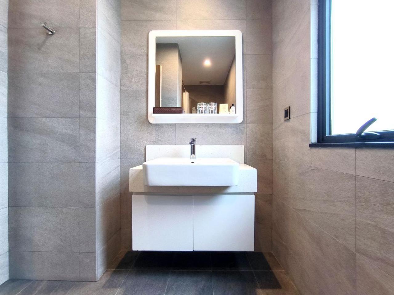 The View Serviced Residence 豪景日式酒店公寓 Phnom Penh Ngoại thất bức ảnh